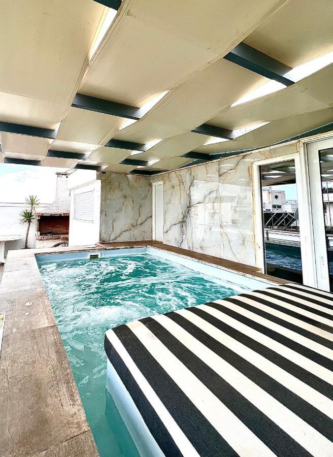 Citycenter Penthouse Mini Private Pool With Hydromassage And Great Town View Ateny Zewnętrze zdjęcie